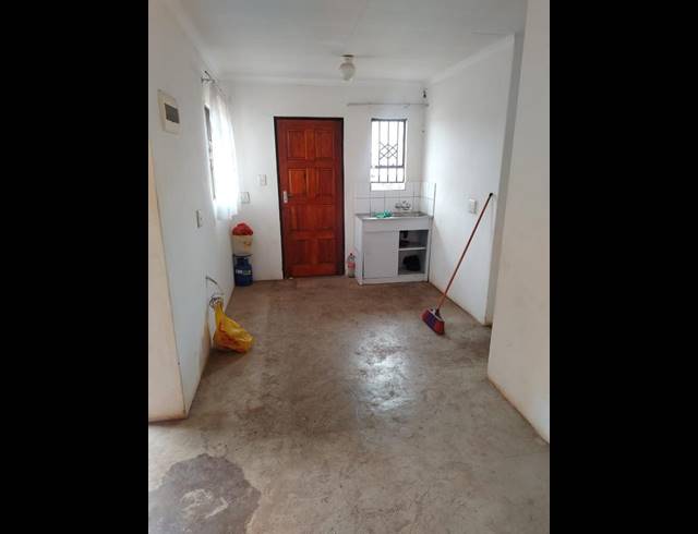 3 BEDROOM HOUSE FOR SALE IN LENASIA SOUTH